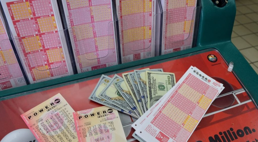 L för lycka. En amerikansk kvinna köpte enlott för 1 dollar och vann 819 000 dollar